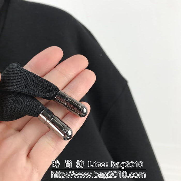 DＧ杜嘉班納 18AW 黑白拼接 字母立體刺繡 連帽衛衣 ins網紅款 ydi1323
